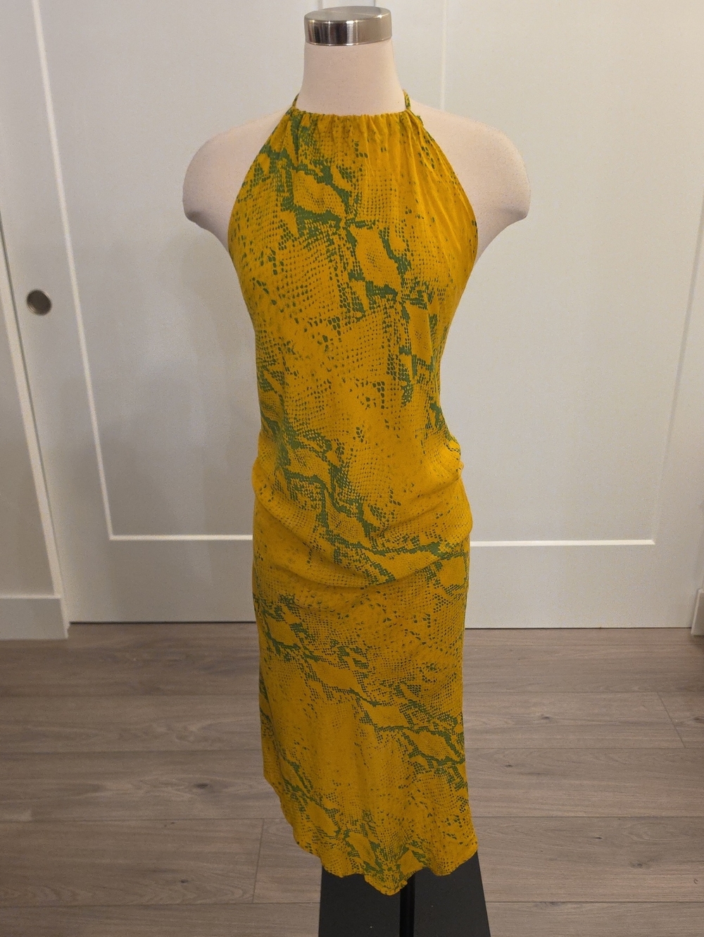 Chandra brand women’s  Yellow & Green Halter Midi Dress size S new with tags